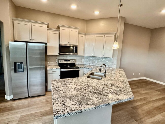 Foto del edificio - 4960 N Pemberley St