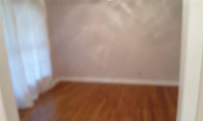 Building Photo - 1414 Maux Dr