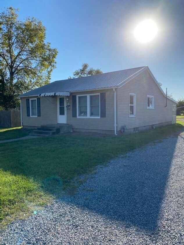 2 Bedroom with bonus room for Rent in Marion House Rental in Marion