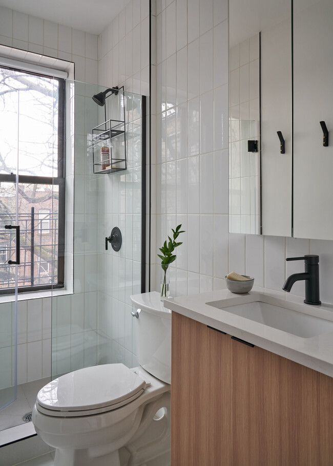 Foto del edificio - Common Brower (Furnished Rooms)