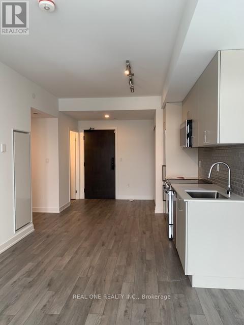 Photo du bâtiment - 1005 Dundas St E