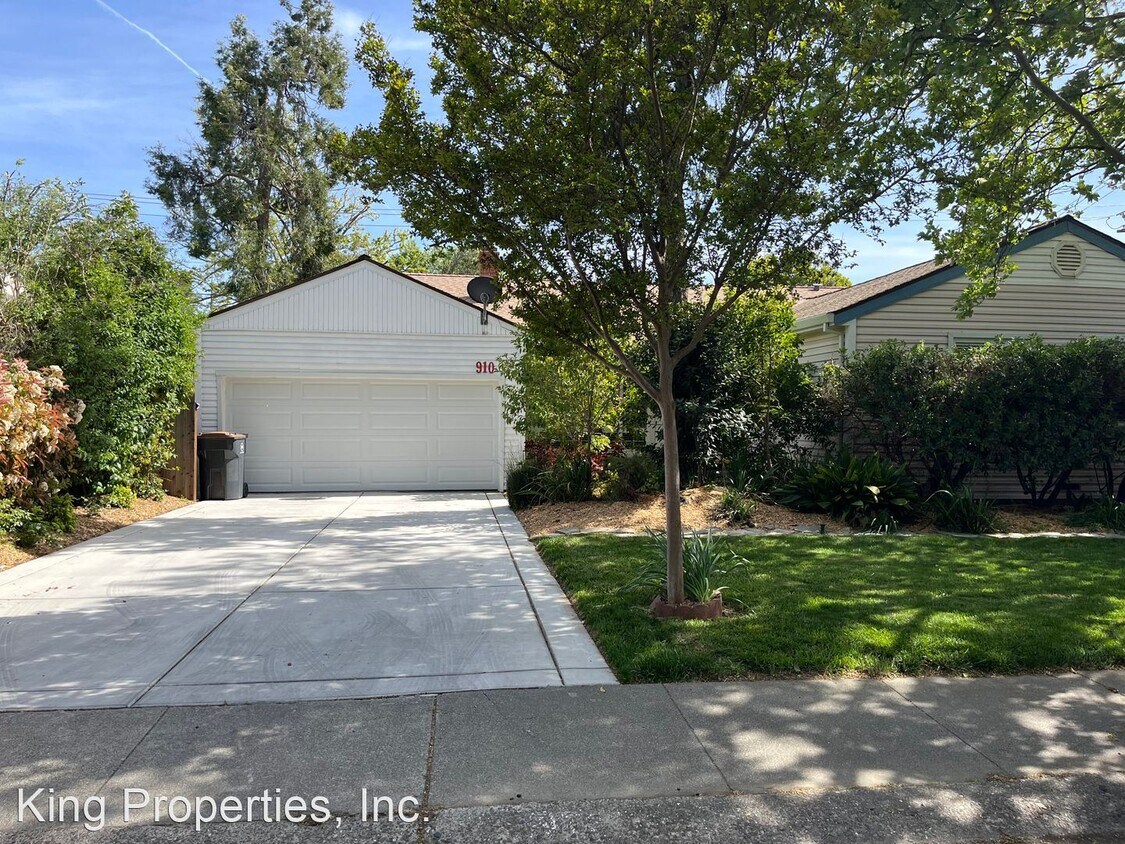Primary Photo - 5 br, 2 bath House - 910 Pennsylvania Place