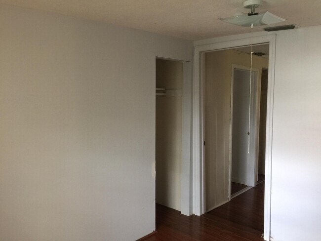 Foto del edificio - 1166 S Central Ave