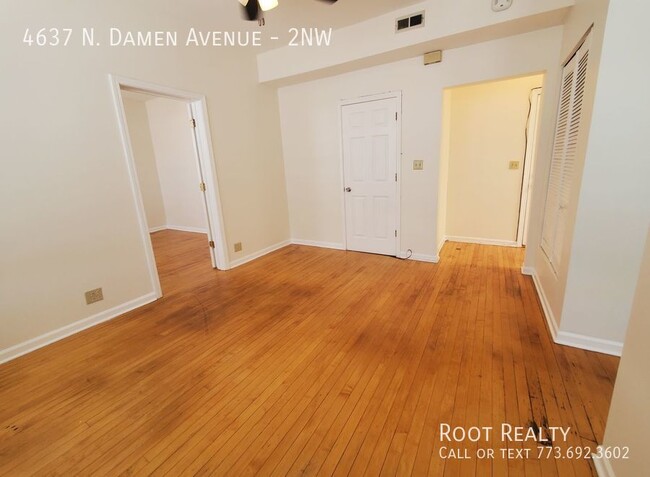 Building Photo - Ravenswood -  Economy 1-Bedroom - Updated ...