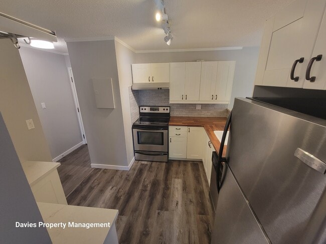 Photo du bâtiment - 10545 Saskatchewan Dr NW
