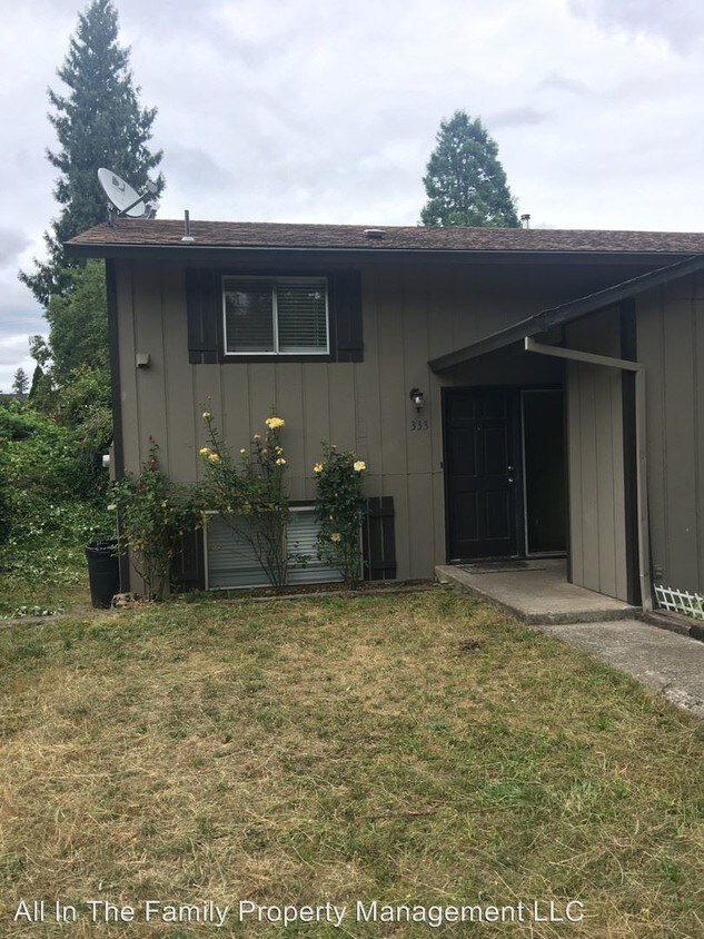 Foto principal - 325 SW Lakeshore Dr