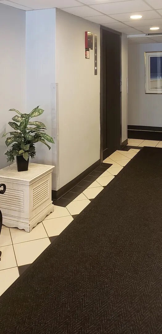 Foto del edificio - 835 Pearson St