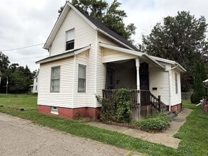 Building Photo - 1705 Bechel Pl NW
