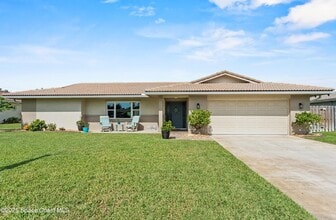 Building Photo - 375 Cherry Dr