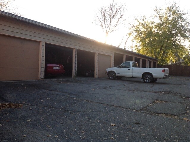 Building Photo - 723-729 N Jefferson St