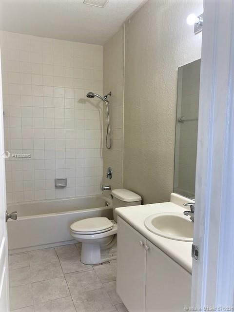 Foto del edificio - 1663 SE 29th St