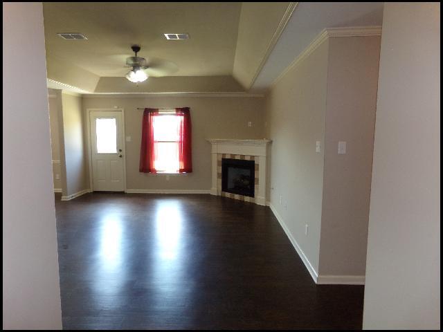 Foto del edificio - 2405 Canterbury Ln