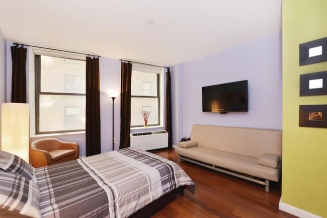 Building Photo - 0 bedroom in NEW YORK NY 10005