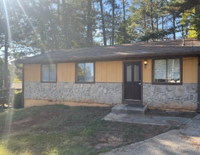 Building Photo - 1074 Sparrow Ct