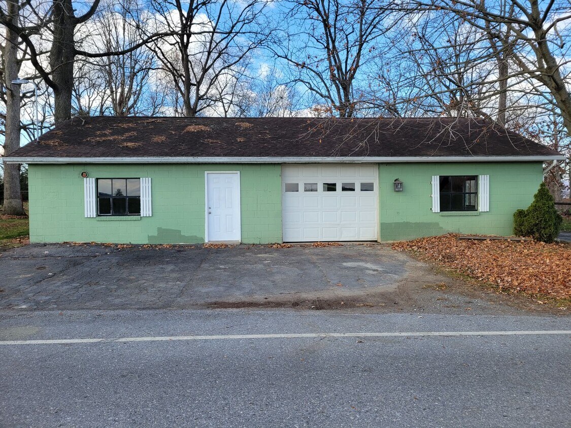 Primary Photo - 663 Overcash Rd.