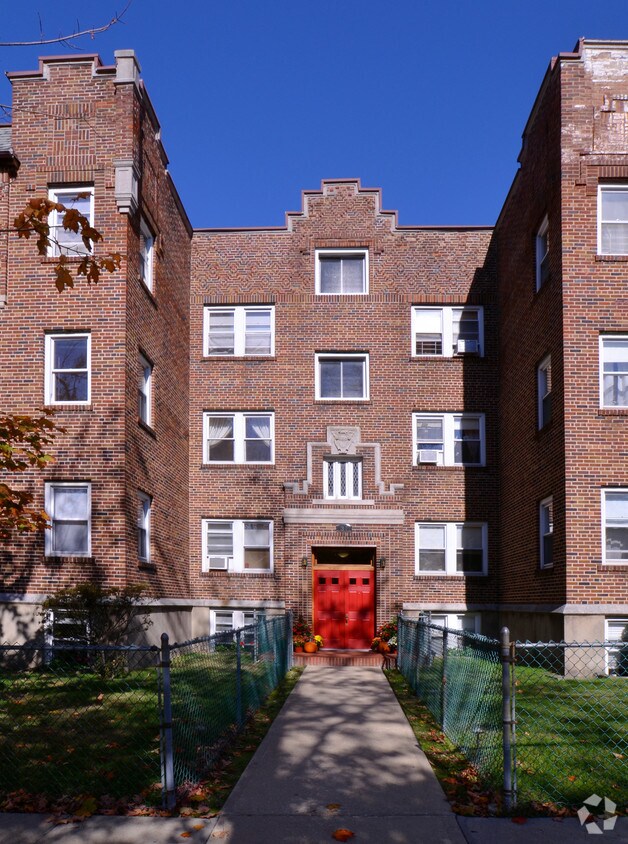 Foto del edificio - 34 Merritt Ave