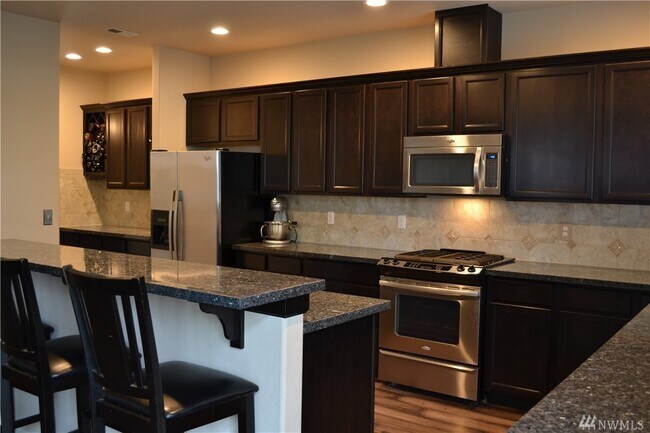 Building Photo - Grand Firs Gated Community in Graham!