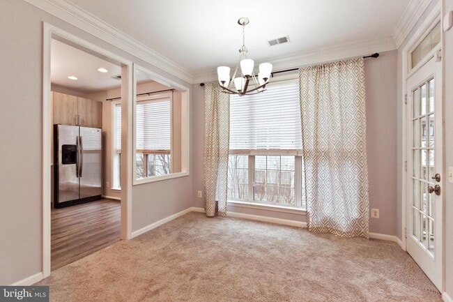 Building Photo - 1735 Kingsgate Ct