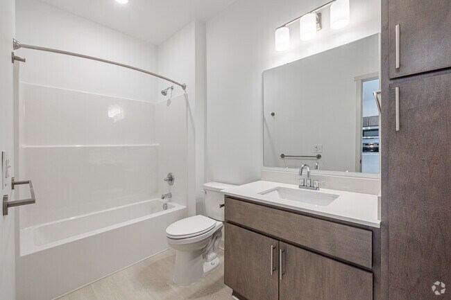 1 habitación, 1 baño - 571 pies cuadrados - Baño - Winsor Place