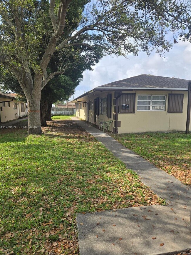 Foto del edificio - 2222 Garfield St