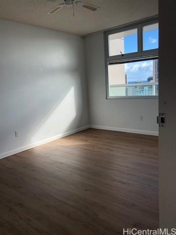 Foto del edificio - 1450 Young St