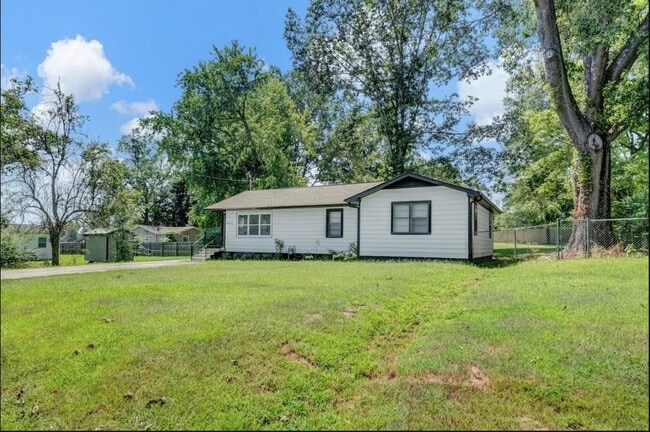 Building Photo - 6681 Raleigh Millington Rd