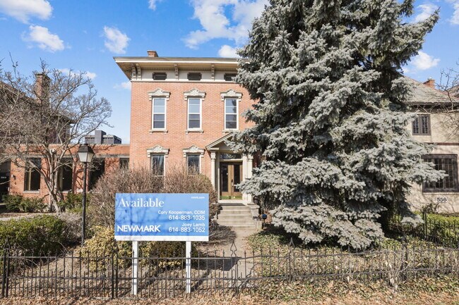 Building Photo - 550 E Town St