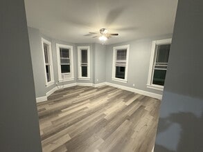 Building Photo - 2757 Harris Ave