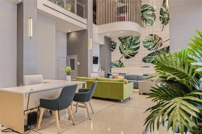 Foto del edificio - 415 E Pine St