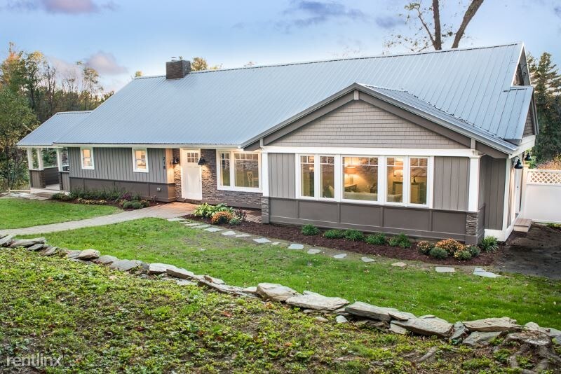 Primary Photo - 218 Birnam Rd