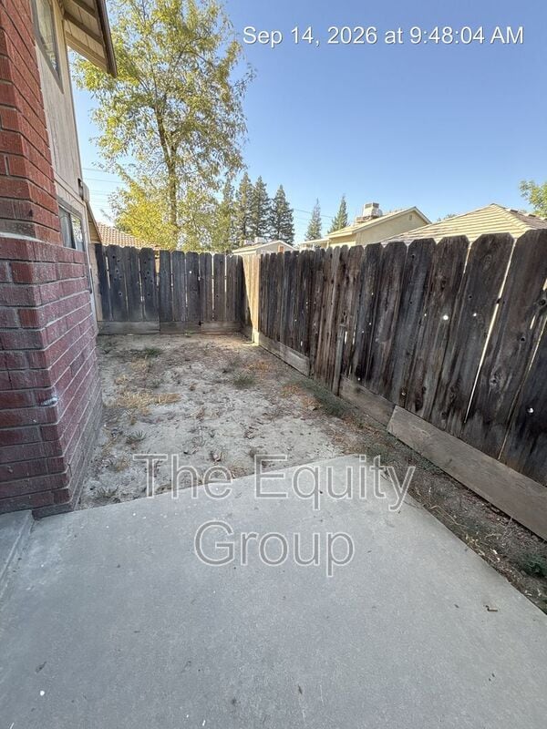 Building Photo - 3525 S County Center Dr