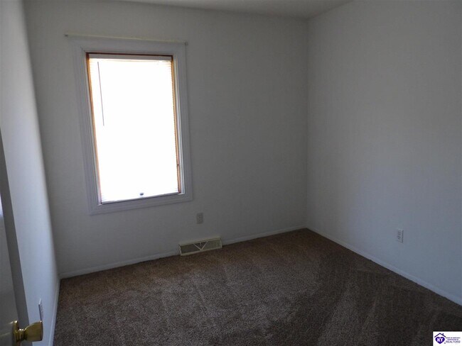 Building Photo - 101 Vonda Ct