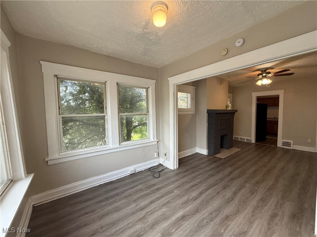 8208 Denison Ave Cleveland, OH 44102 – photo 4