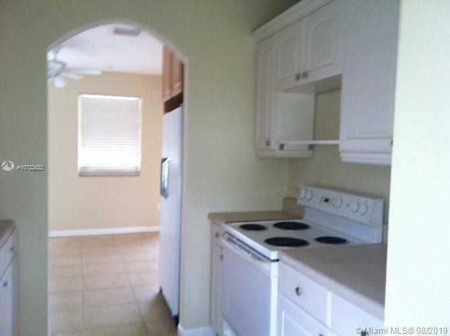 Foto del edificio - 1565 NE 48th St