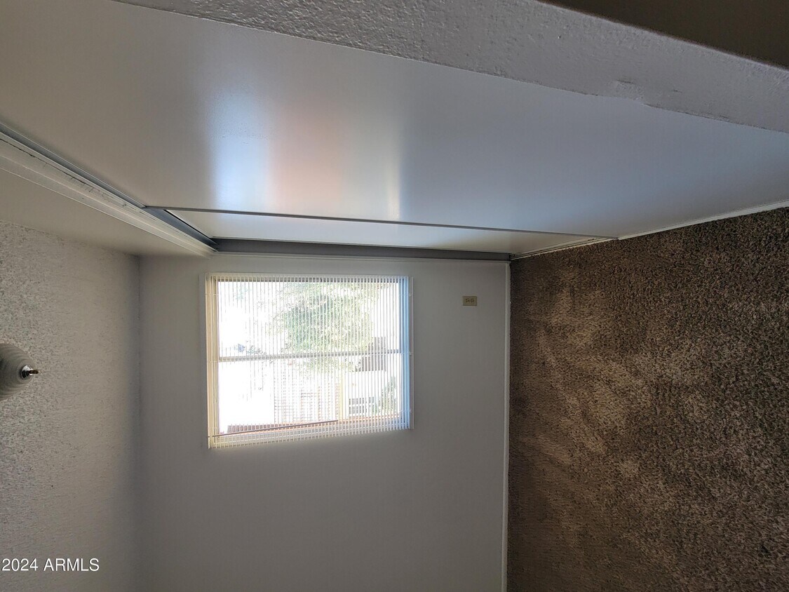 Foto principal - 7854-7847 N 47th Ave