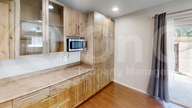 Foto del edificio - 222 W Brown Rd