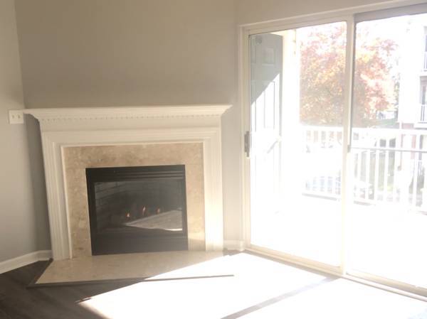 Foto del edificio - 8961 Town Center Cir