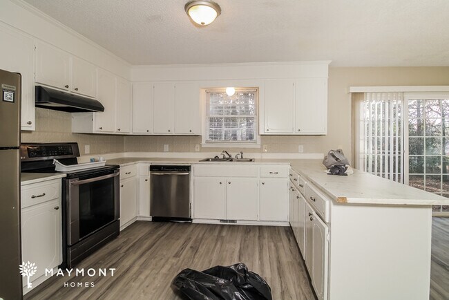 Foto del edificio - 301 Maid Stone Rd