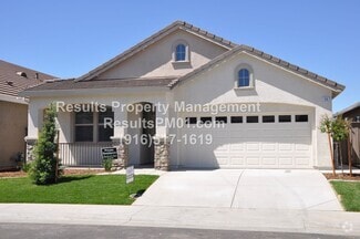 Building Photo - 1907 Verrazona Dr