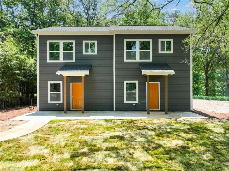 Foto principal - 87 Hennon Dr NW