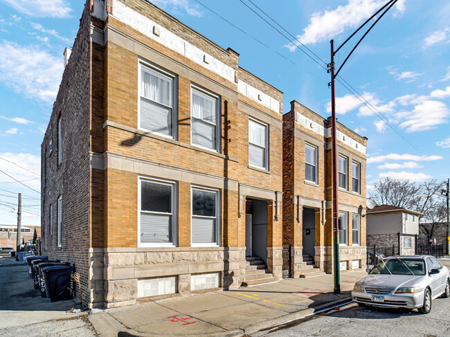 Building Photo - 2608 W 38th St