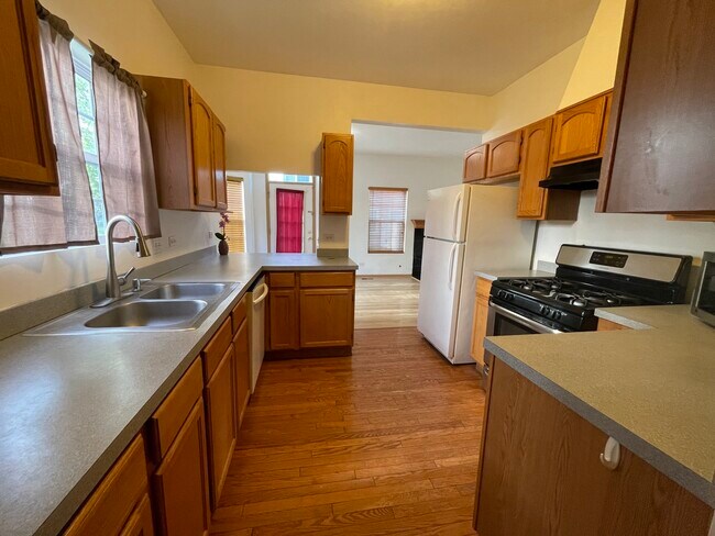 Building Photo - 2717 Kendall Crossing