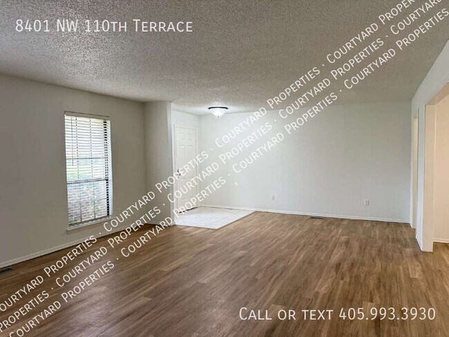 Foto del edificio - 8401 NW 110th Terrace