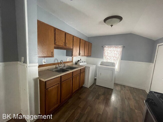 Foto del edificio - 2 br, 1 bath House - 721 S Locke Street