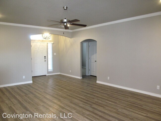 Building Photo - 3 br, 2 bath House - 833 Karey Dr