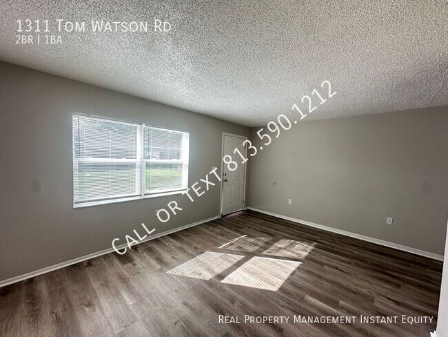 Foto del edificio - 1311 Tom Watson Rd