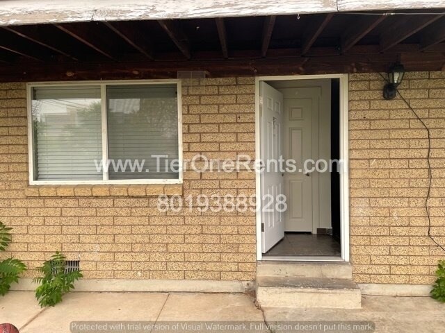 Foto del edificio - Charming 2 Bed Duplex with 900 Sq Ft in So...