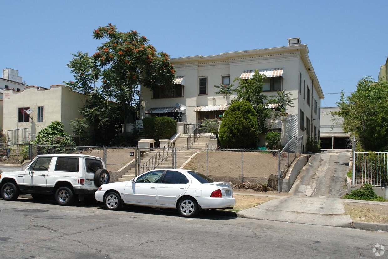 Foto principal - 2931 Leeward Ave