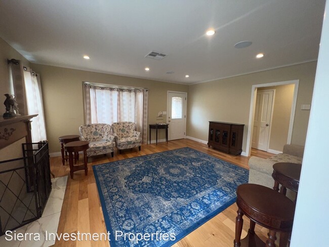 Building Photo - 3 br, 2 bath House - 6656 Greenbush Ave.