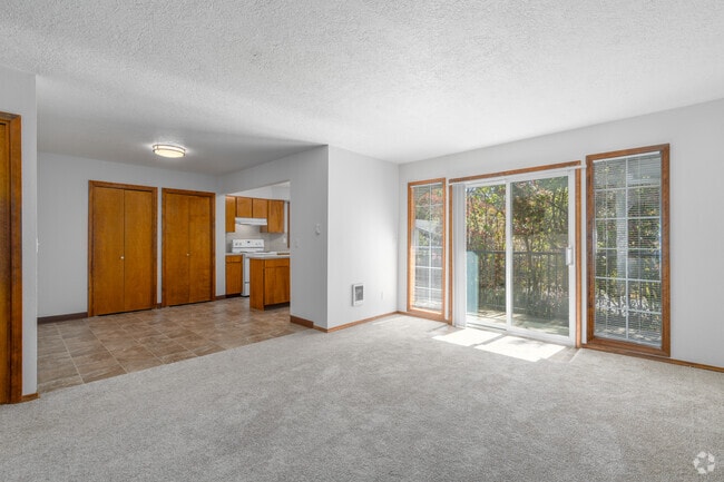 2 habitaciones, 2 baños - 978 pies cuadrados - Comedor - Fir Grove